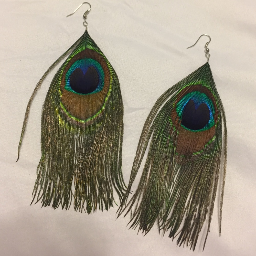 Peacock feather Earrings 🎁 BUNDLE EARRINGS - 3/$55 OR 5/$70 🎁